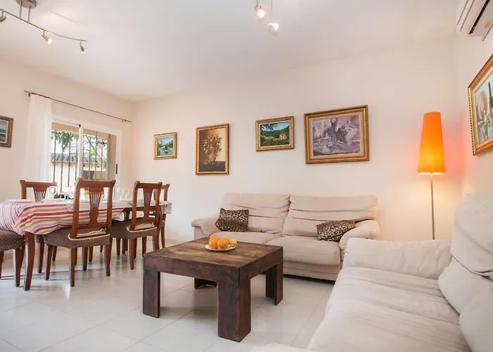 La Martina - Plusholidays * Ifach