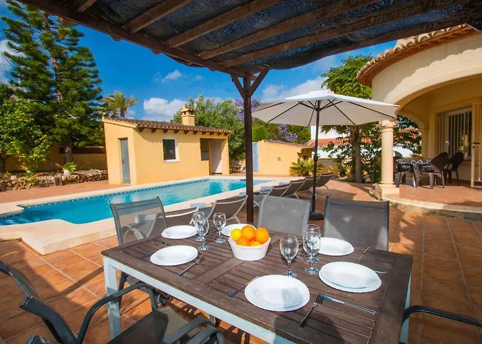 La Martina - Plusholidays * Ifach